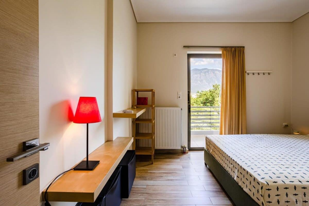 Kalamata'S Spacious Getaway-Taygetos Amazing View Exterior photo